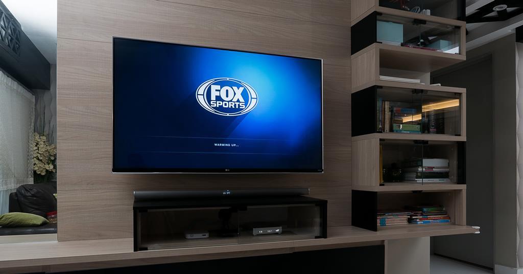 Dish customers lose FOX, FS1 amid carriage dispute as NFL, MLB seasons heat  up