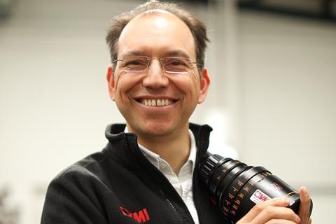 VMI MD Barry Bassett shows off the new Atlas Orion Anamorphic T2 65mm prime lens