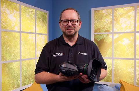 Canon’s Stephen Hart Dyke shows off the new CJ15ex4.3B lens