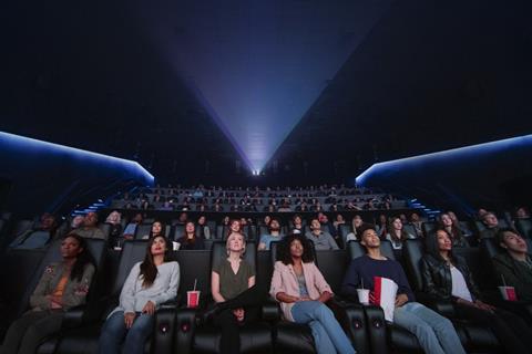 dolby-cinema-large-audience 3x2