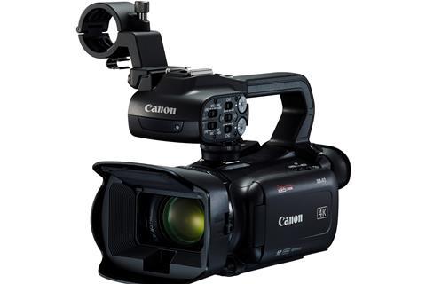 Canon XA40 3x2