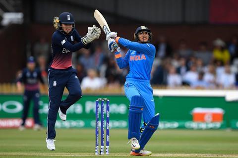 Smriti-Mandhana-too-India-off-to-a-explosive-start-with-a-brisk-fifty