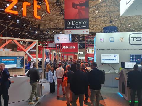 Doors open, Hall 10 (Vizrt & Riedel)